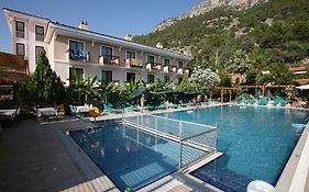 Perdikia Beach